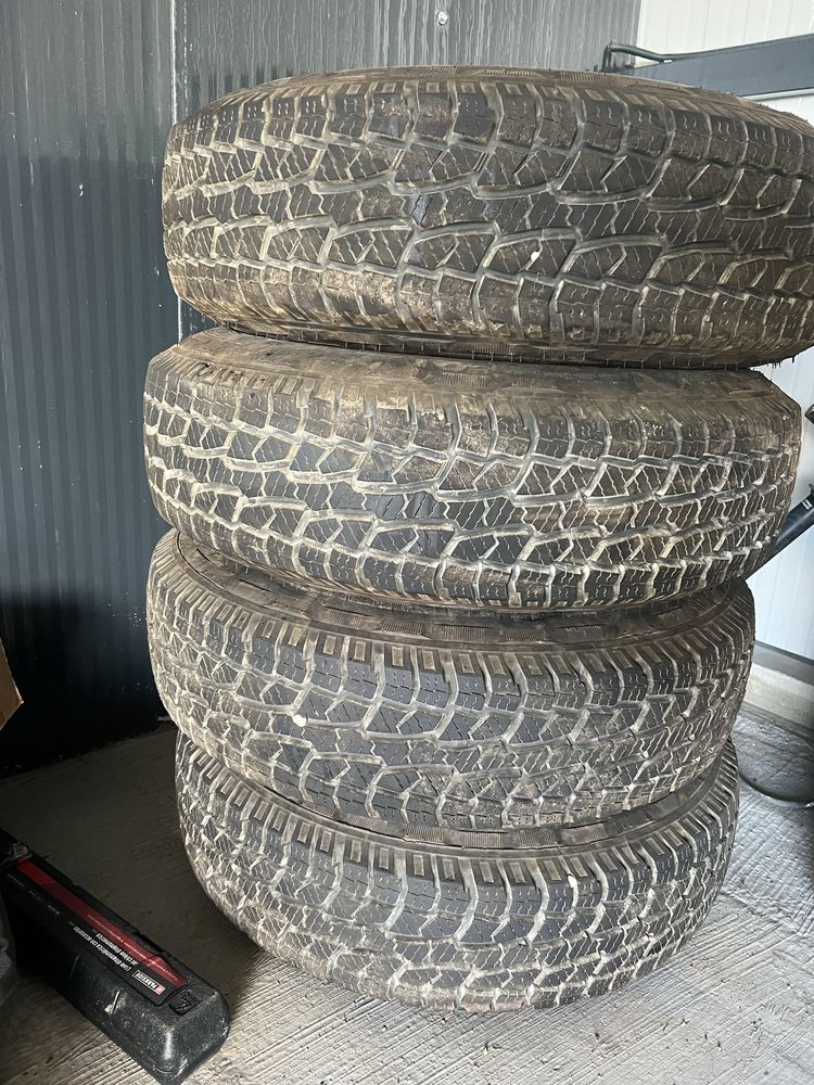 Jantes Land Rover c/ pneus novos
