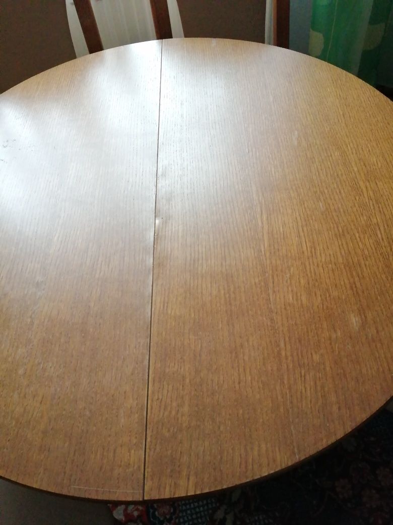 Stół okrągły rozsuwany i 4 krzesła nowa tapicerka