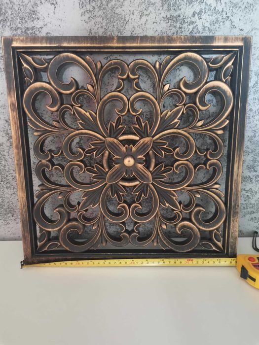 Dekoracje ścienne ażurowe o wymiarach 39 cm x 39 cm