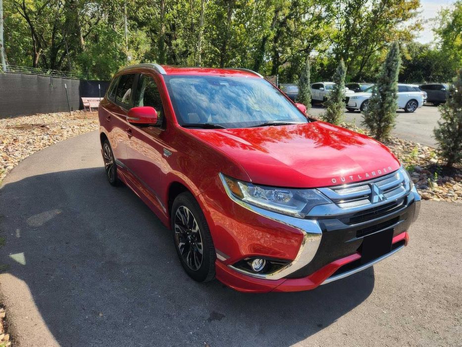 Mitsubishi Outlander Hybrid GT S-AWC      2018