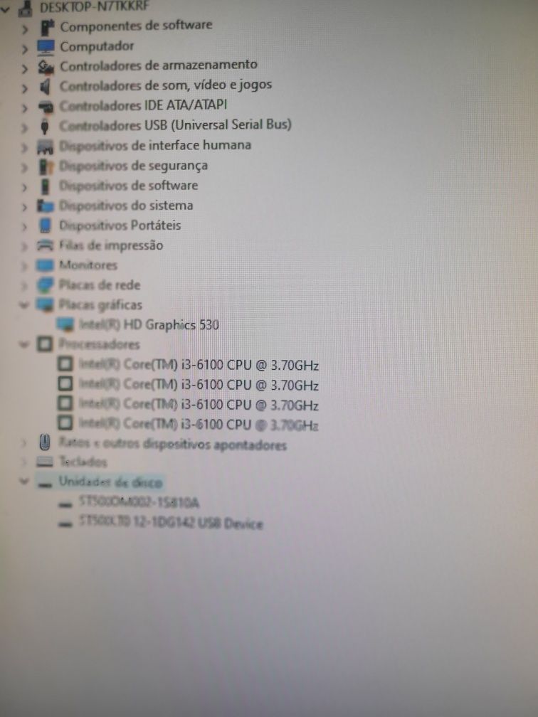 Desktop Fujitsu Esprimo D556 i3 de 6th gen,  SSD