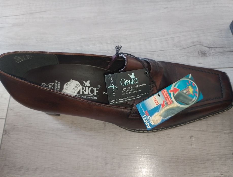 Nowe buty czółenka renomowanej firmy Caprice. Damskie . Nowe z metką.