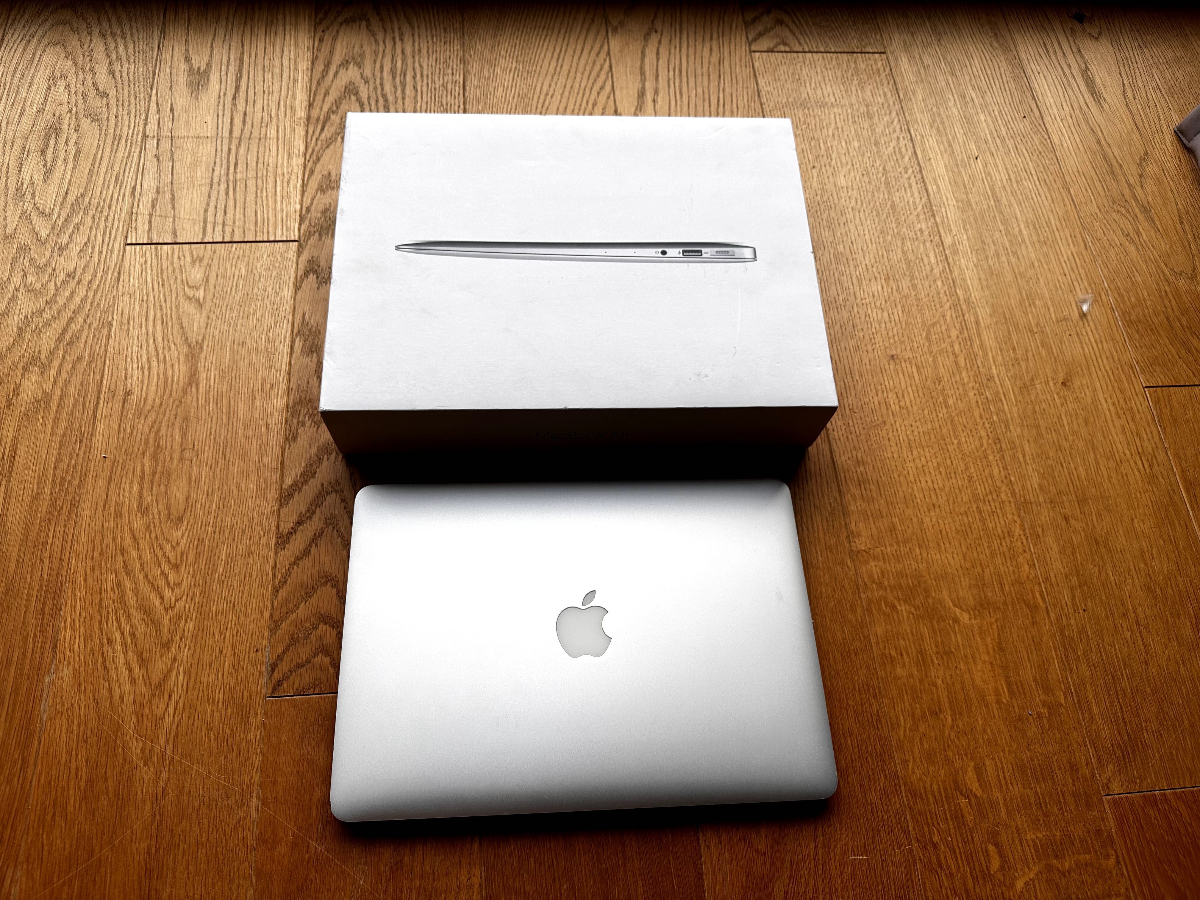 MacBook Air Srebrny