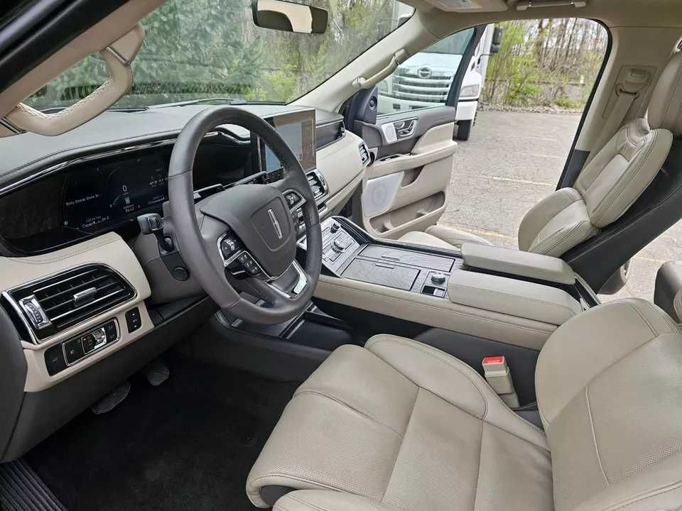 2022 Lincoln Navigator