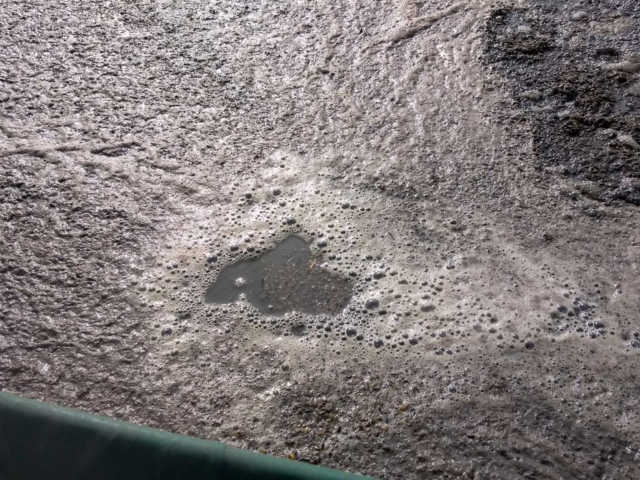 Preparat do rozkładu gnojowicy i zapachu. Biologiczne mieszadło AMU