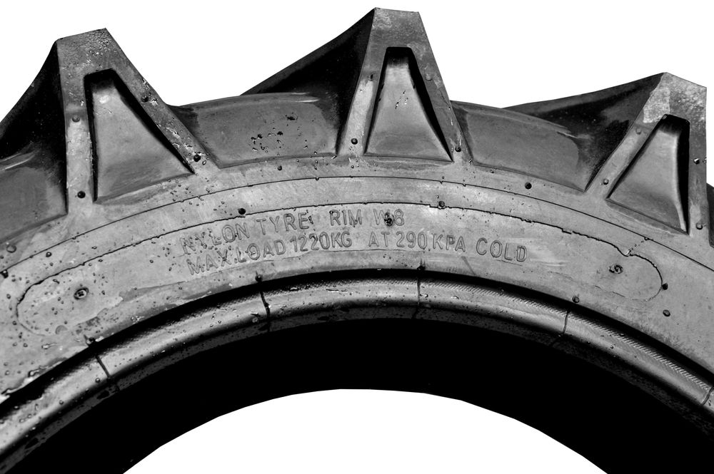 Opona rolnicza 11.2-24 8PR 11.2x24 ostry bieżnik JODŁA - nowa