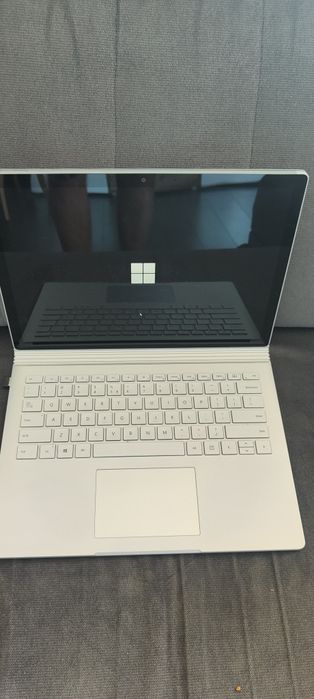 Microsoft Surface Book 3 32gb ram i7