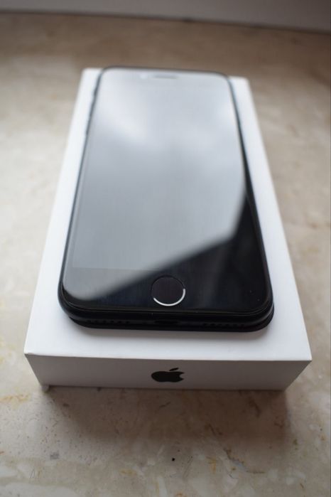 Iphone SE 2020, stan bardzo dobry, Gratis