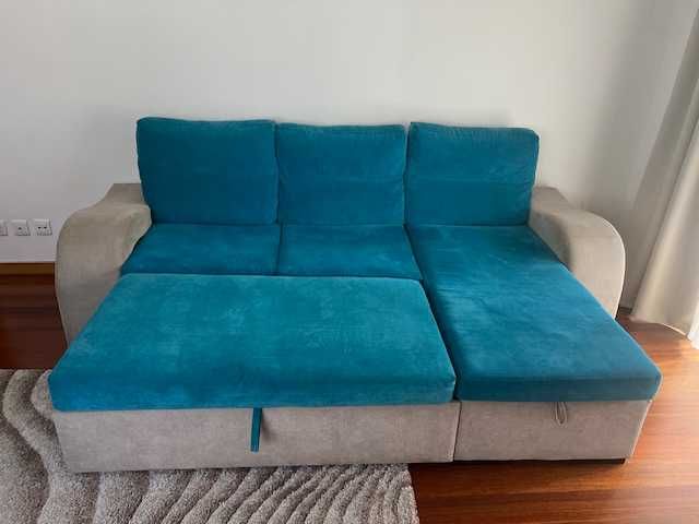 SOFÁ CAMA confortável e em ótimo estado