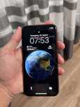 iPone 11 червоного кольору
