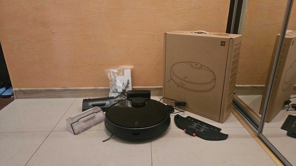 Robot sprzątający XIAOMI Mi Robot Vacuum, z funkcją mopa
