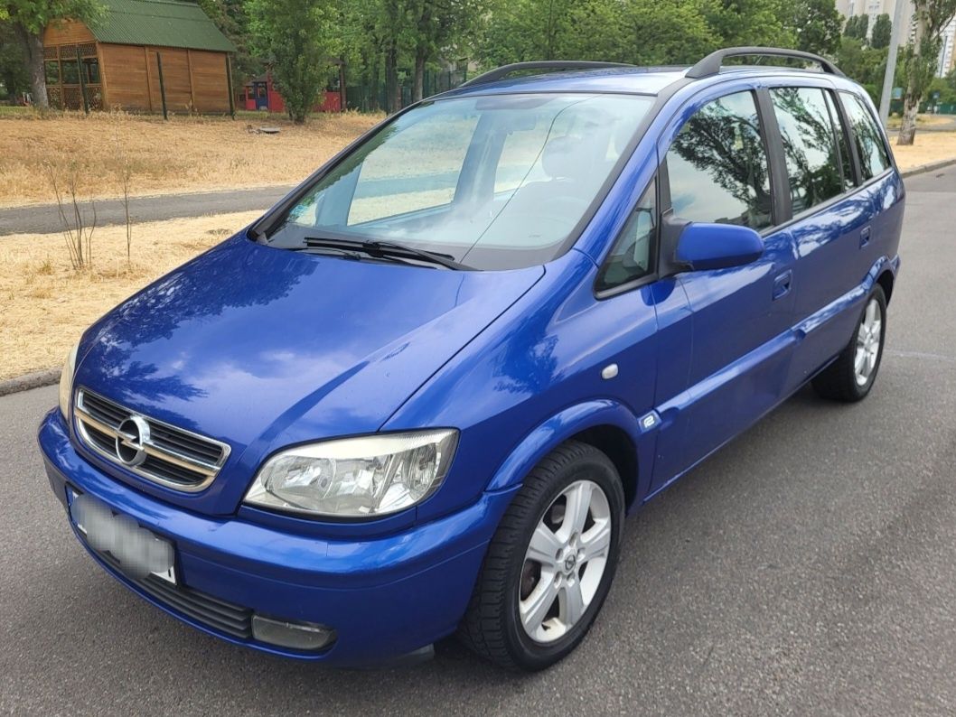 Свіжопригнана Zafira 2004 2.0TDI вже в Києві