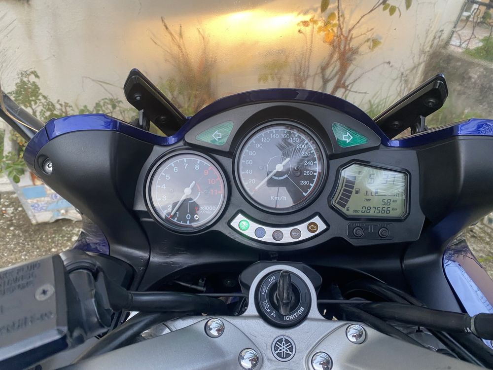 YAMAHA FJR 1300 A   azul