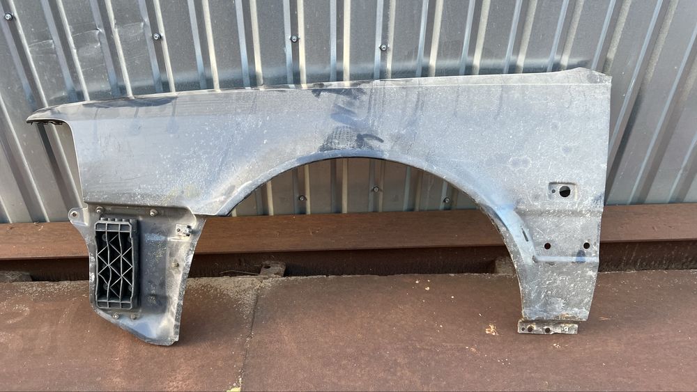 Крыло Audi V8 Фау8