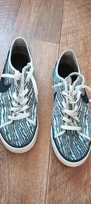 Кеди найк 43 розмір