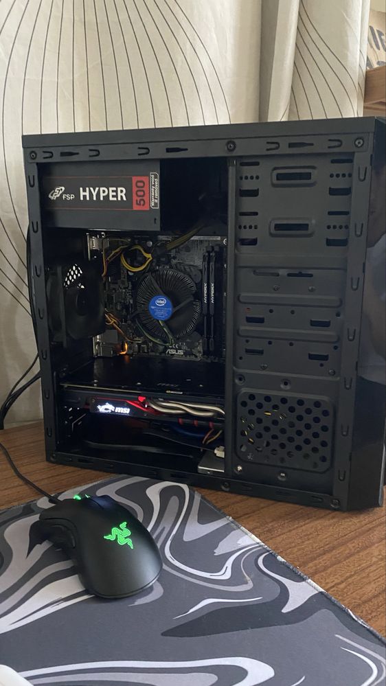 Pc gamer i3 com R9 380