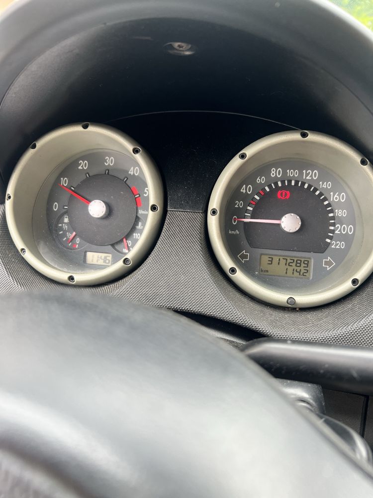 Vendo Polo 2000 1.4 tdi