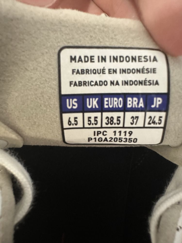 Бутси Mizuno Орігінал, нові розмір 38,5 по устілці 24,5 см