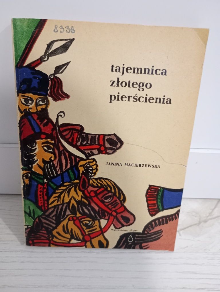 Tajemnica złotego pierścienia Janina Macierzewska