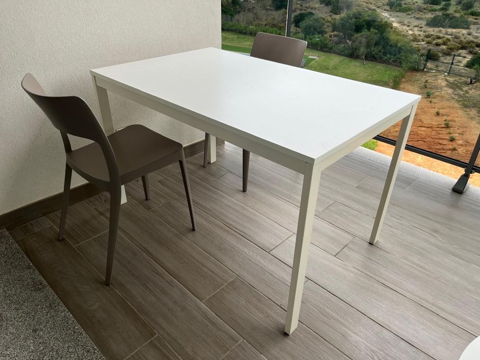 Mesa de jantar extensivél / extendable table