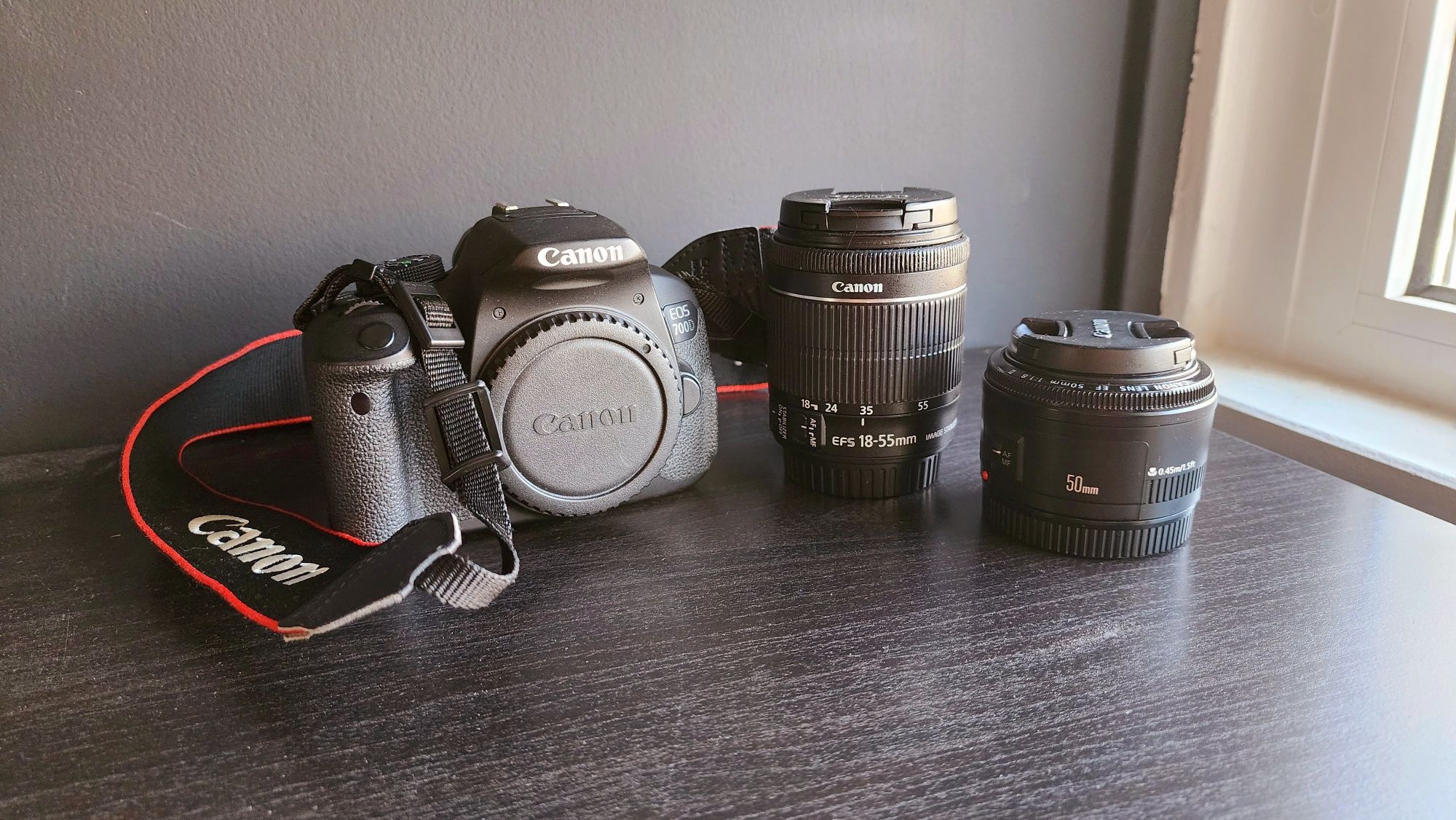 Canon EOS 700D + Extras - pouco uso - aceito troca