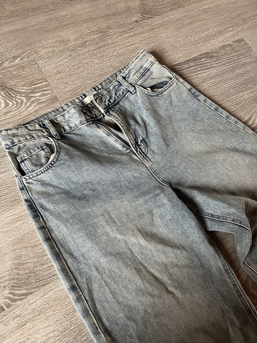 Продам джинси stradivarius 40  палаццо