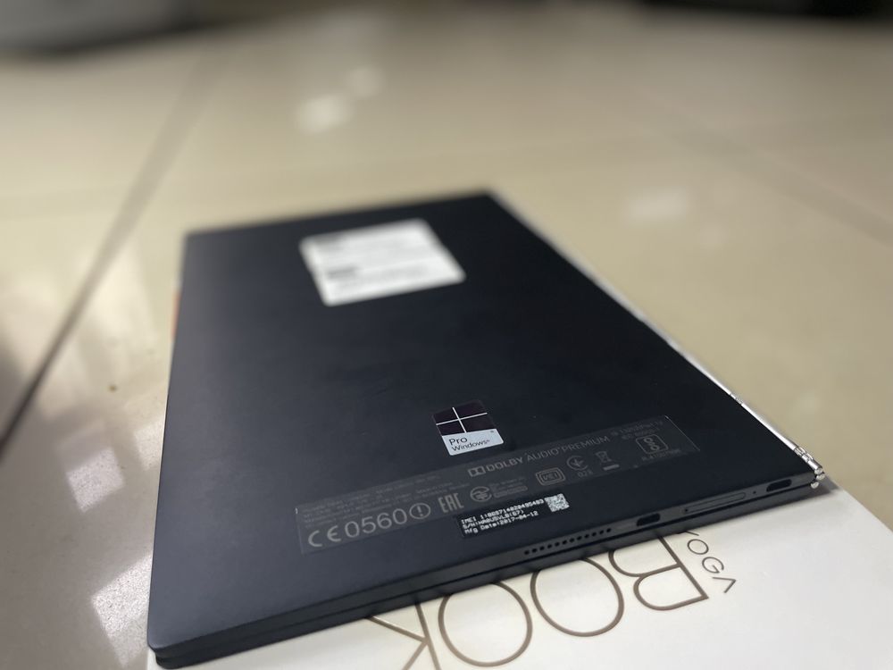 Tablet Lenovo Yoga Book YB1-X91L sim 2w1 windows 10 pro