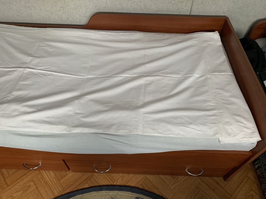 Ліжко односпальне + матрас