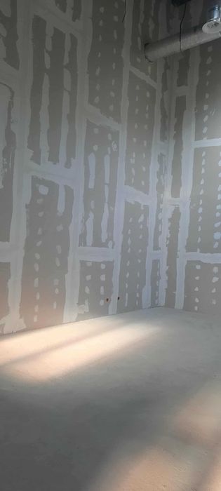 Частина нежитлового приміщення, площею 103,3 кв.м, м.Звягель