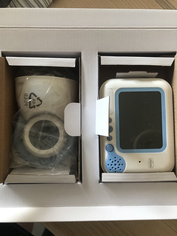 Chicco Video Baby Monitor Deluxe