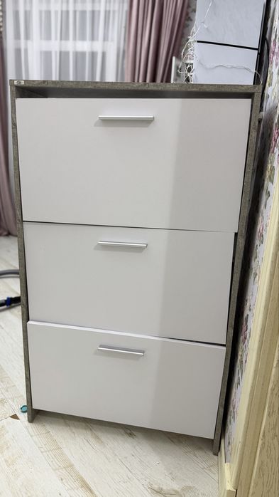 Продам обувную полку