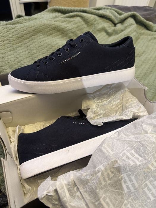 Męskie buty tenisówki Tommy Hilfiger 44 granatowe NOWE