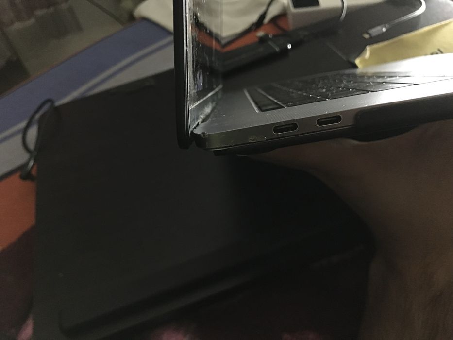 Ноутбук Macbook Pro 15 2017 16/256 з touchbar