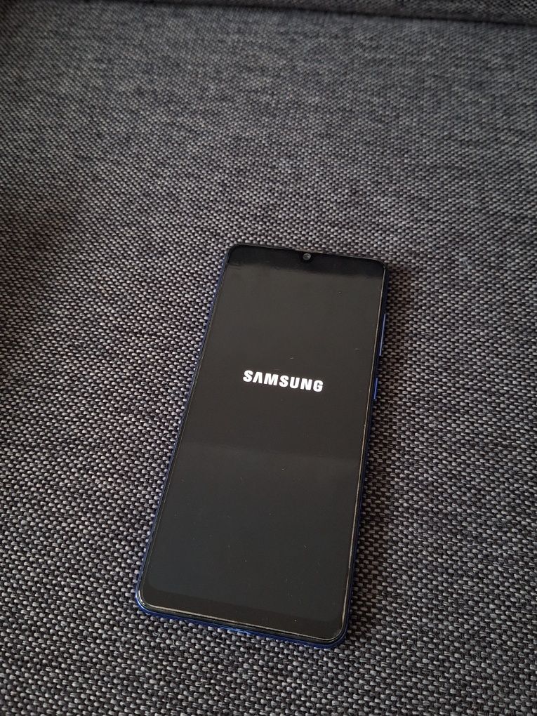 Samsung galaxy A31 6/64 niebieski