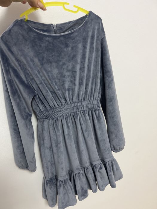 Велюрове плаття для дівчинки