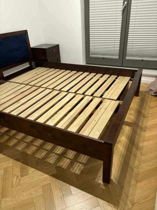 Łóżko z litego drewna brzozowego + szafki nocne