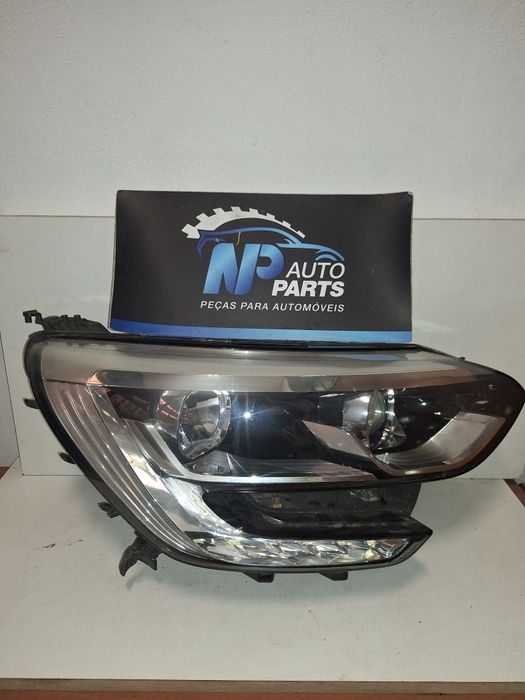 Farol direito Renault megane iv de 2018