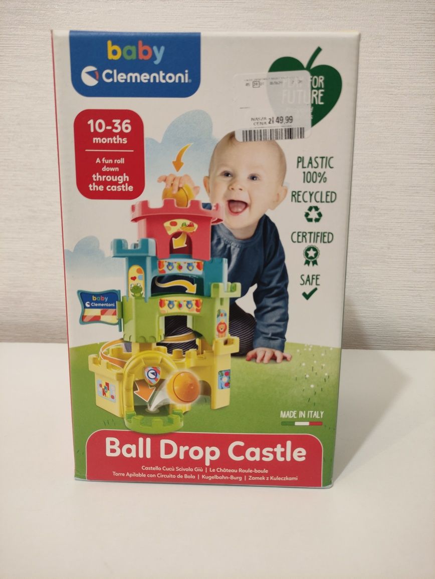 Zamek zrzucania piłek. Ball drop castle