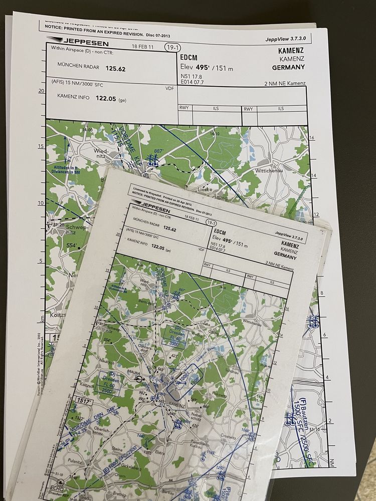 Lotniczy atlas Czech i Słowacji 2019 mapa