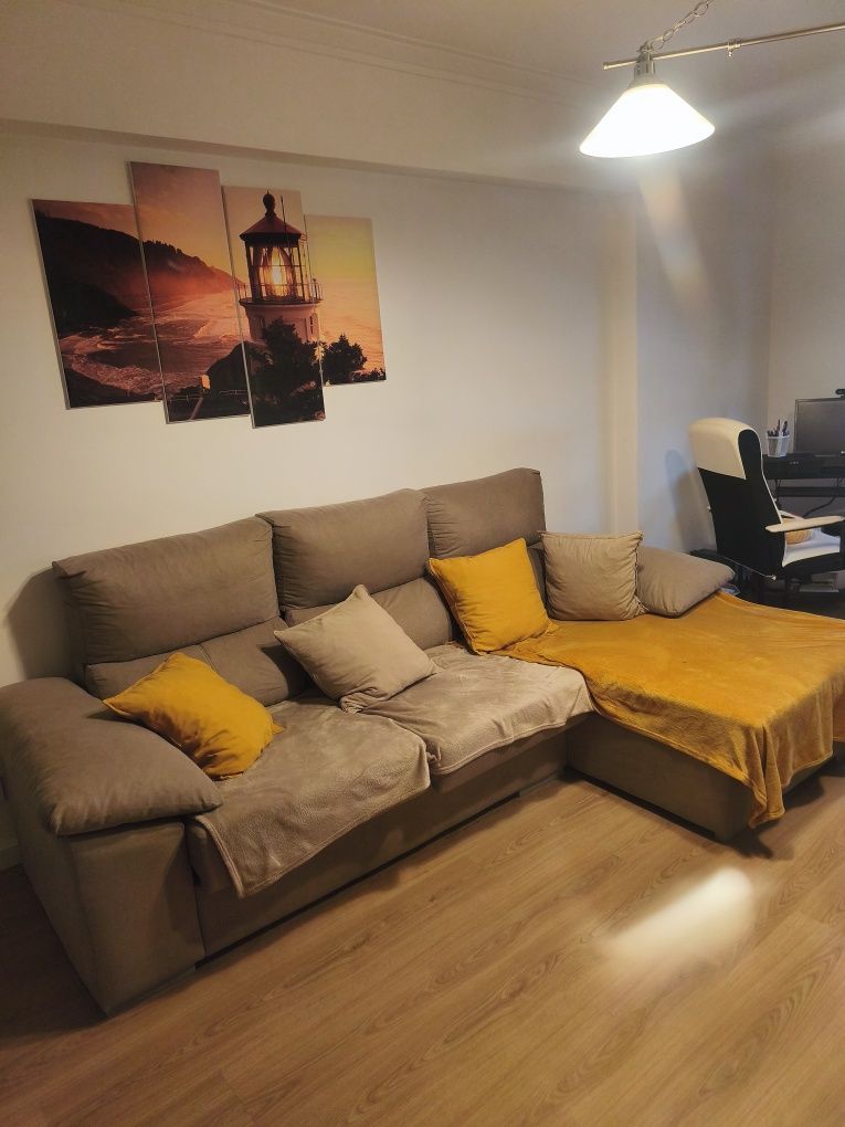 Sofá Chaise longue 3 lugares como novo