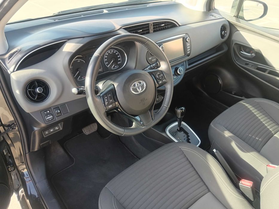 Toyota Yaris Híbrido - 19
