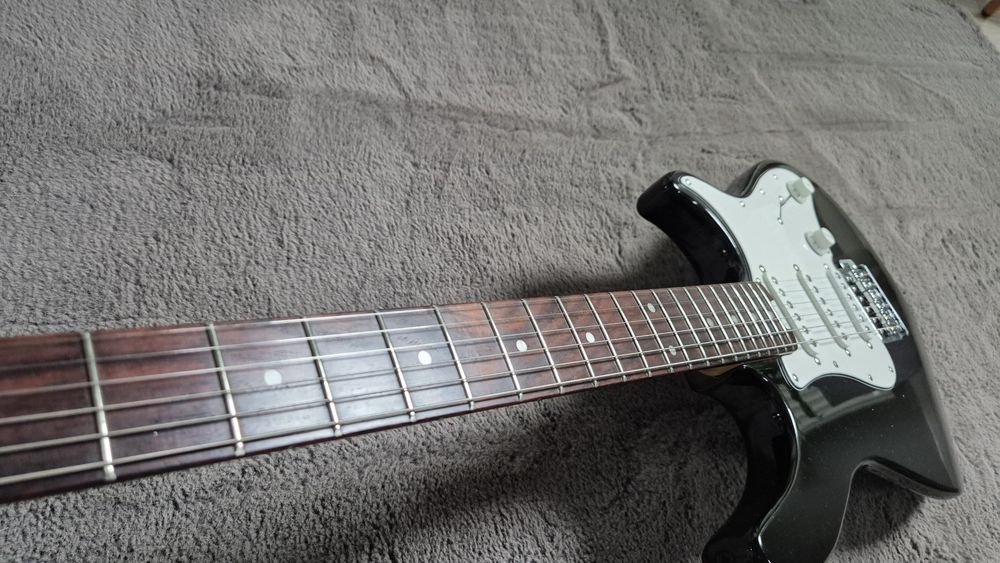 Peavey Raptor plus, gitara elektryczna