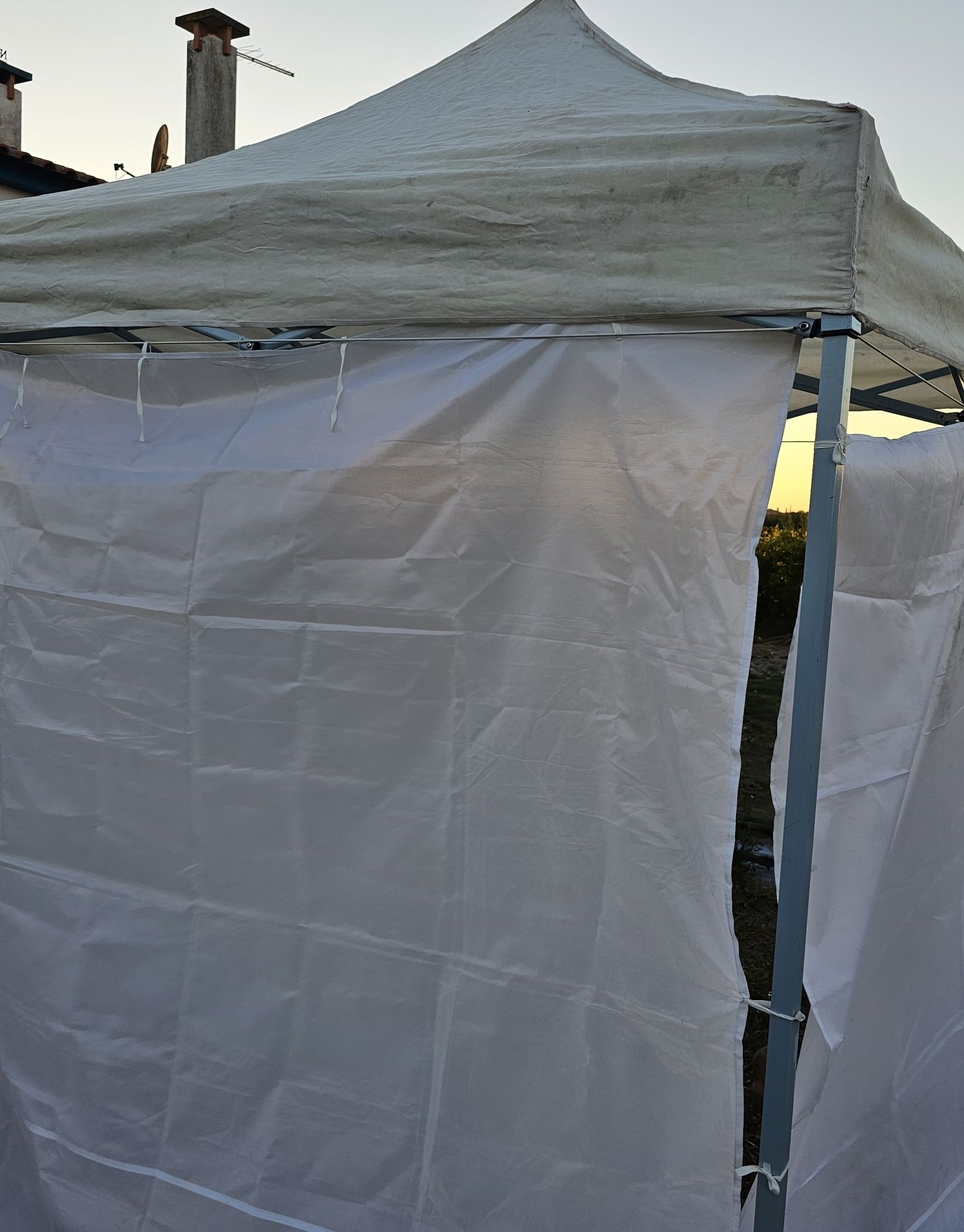 Tenda de Feira 2x2 ou pergola Jardim