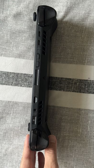 Rog Ally X Z1 Extreme (RC72LA)