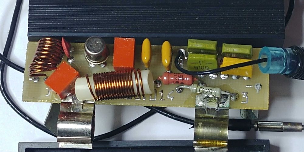 Адаптер - конвертор частот из УКB в FM-U