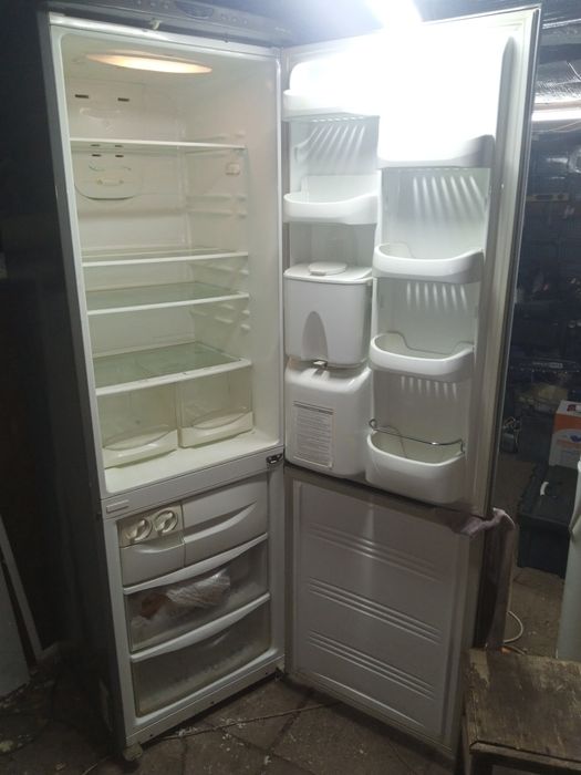 Продам холодильник Самсунг