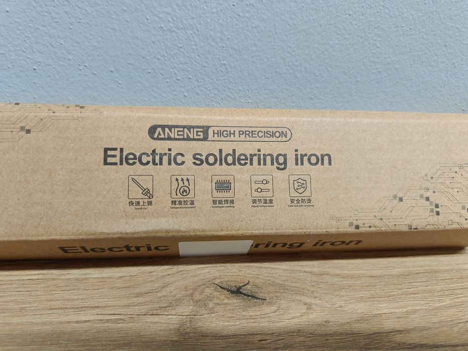 Lutownica z cyfrową regulacją temperatury 60w