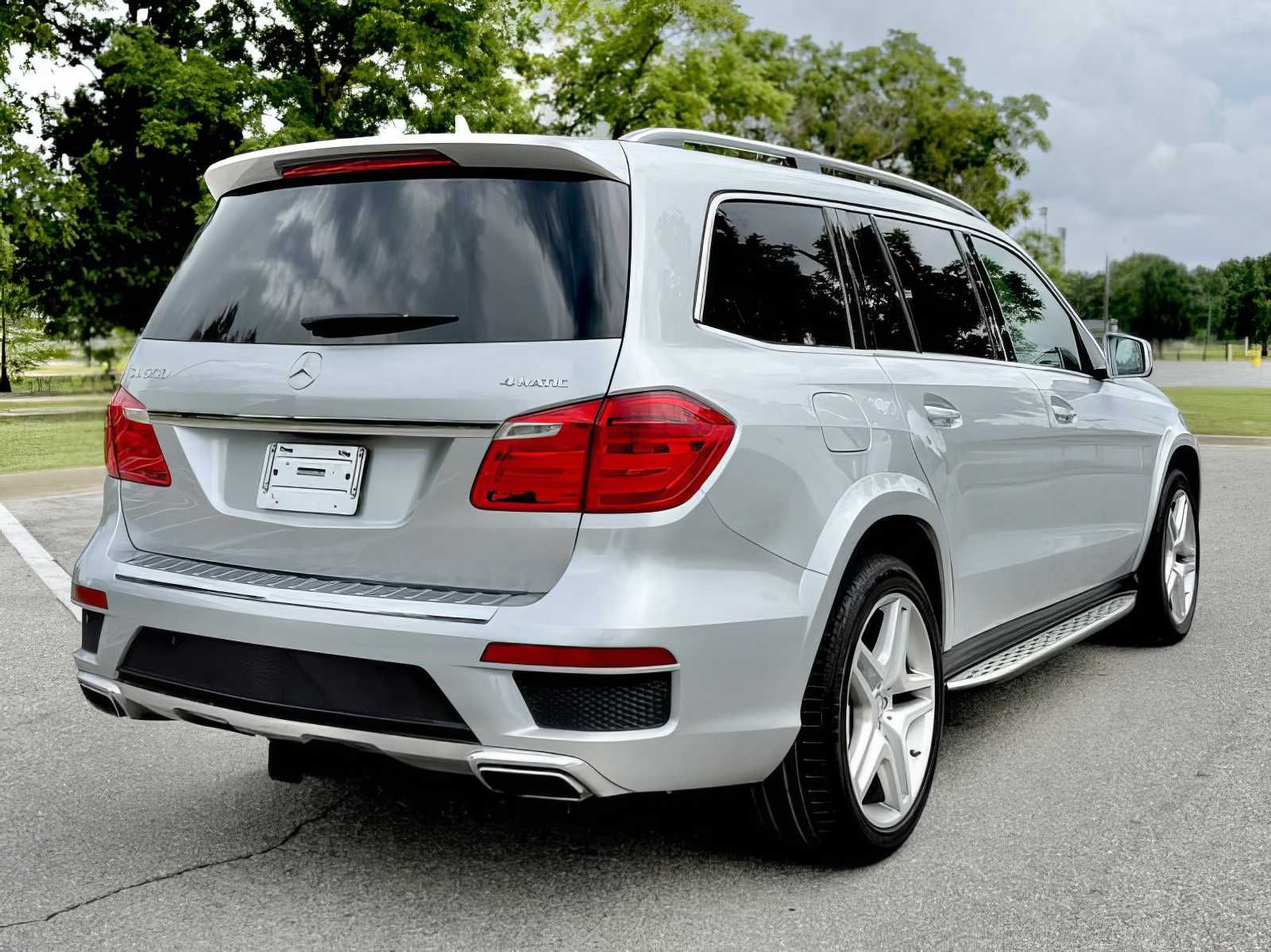 2015 Mercedes-Benz GL-Class GL 550 4MATIC