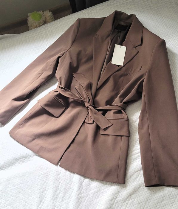 brązowa norkowa marynarka z wiązaniem paskiem Zara M 38 L 40