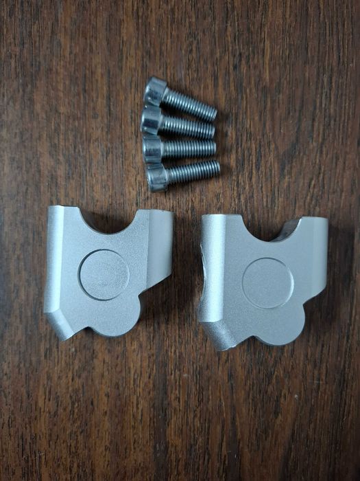 Elevadores guiador mota 22mm